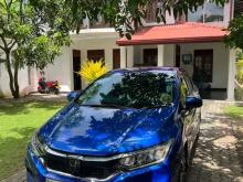 Honda Grace 2018 Car