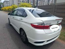 https://riyasewana.com/uploads/honda-grace-2320075324741.jpg