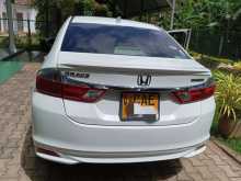 https://riyasewana.com/uploads/honda-grace-241502274622.jpg