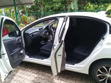 https://riyasewana.com/uploads/honda-grace-241503286456.jpg