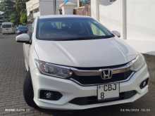 Honda Grace 2018 Car