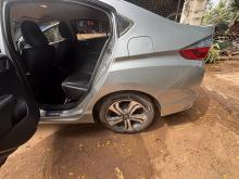 https://riyasewana.com/uploads/honda-grace-2723371717113.jpg