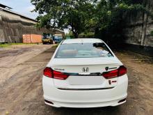 https://riyasewana.com/uploads/honda-grace-3012324424962.jpg
