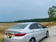 https://riyasewana.com/uploads/honda-grace-32044524623.jpg