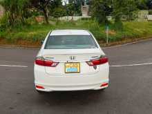 Honda Grace 2016 Car