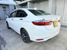 https://riyasewana.com/uploads/honda-grace-717183322473.jpg