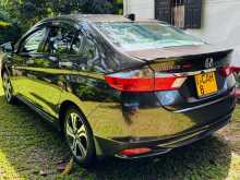 https://riyasewana.com/uploads/honda-grace-ex-1511545183.jpg