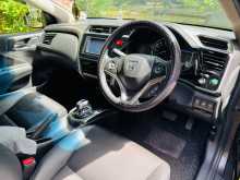 https://riyasewana.com/uploads/honda-grace-ex-1973546426.jpg