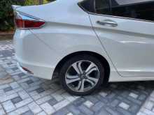https://riyasewana.com/uploads/honda-grace-ex-2015-128290112603.jpg