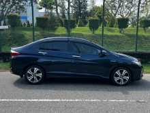 Honda Grace EX 2016 Car