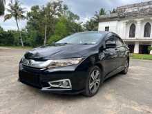 Honda GRACE EX 2017 Car