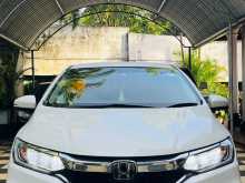 Honda Grace Ex Sensing 2017 Car