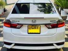 https://riyasewana.com/uploads/honda-grace-ex-2017-88550112444.jpg