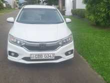 Honda Grace EX Sensing 2018 Car