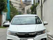 Honda Grace Ex Sensing 2018 Car