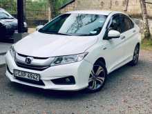 Honda GRACE EX 2016 Car