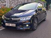 Honda Grace Ex 2019 Car