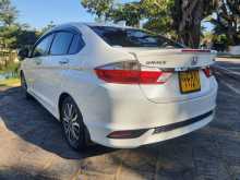 Honda Grace RS Sensing 2017 Car