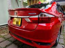 Honda Grace RS Sensing 2018 Car