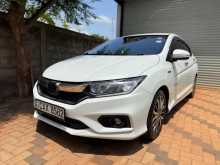 Honda Grace Sensing 2017 Car