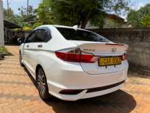 https://riyasewana.com/uploads/honda-grace-sensing-2017-186491012563.jpg
