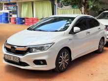 Honda Grace Sensing 2017 Car