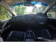 https://riyasewana.com/uploads/honda-grace-sensing-220204110013.jpg