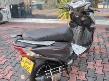https://riyasewana.com/uploads/honda-grazia-121041166094.jpg