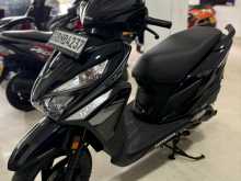 https://riyasewana.com/uploads/honda-grazia-151228571032.jpg