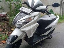 https://riyasewana.com/uploads/honda-grazia-15123153492139.jpg
