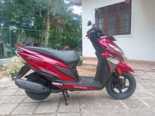 https://riyasewana.com/uploads/honda-grazia-171648204152.jpg