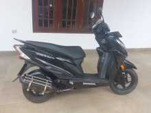 https://riyasewana.com/uploads/honda-grazia-231348174103.jpg