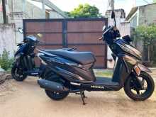 https://riyasewana.com/uploads/honda-grazia-24657521582.jpg