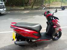 https://riyasewana.com/uploads/honda-grazia-dx-1512153413054.jpg