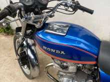 https://riyasewana.com/uploads/honda-hawk-2-41422111623.jpg
