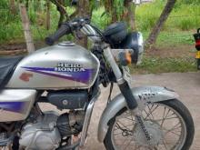 Hero-Honda CD Dawn 2006 Motorbike