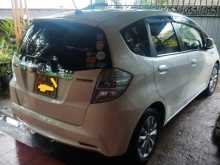 https://riyasewana.com/uploads/honda-hoda-fit-2013-419254312282.jpg