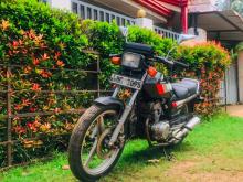 Honda Deluxe 2004 Motorbike
