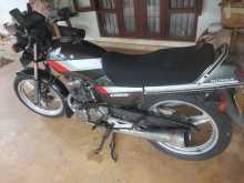 Honda 125 CB Deluxe 2000 Motorbike