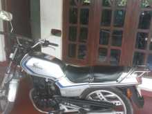 Honda CB125 1995 Motorbike