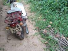 https://riyasewana.com/uploads/honda-honda-50-5101548485264.jpg