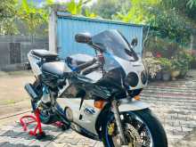 Honda CBR GULLARM 2014 Motorbike