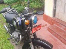 Honda CD125 1983 Motorbike