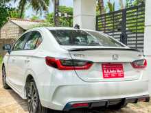 https://riyasewana.com/uploads/honda-honda-city-2025-2311060712502.jpg