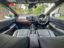 https://riyasewana.com/uploads/honda-honda-city-2025-2311060712514.jpg