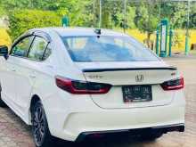 https://riyasewana.com/uploads/honda-honda-city-26907264712.jpg