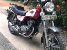 Honda CM 125 Custom 2001 Motorbike