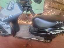 https://riyasewana.com/uploads/honda-honda-dio-121429594373.jpg