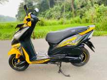 https://riyasewana.com/uploads/honda-honda-dio-818282813294.jpg