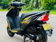 https://riyasewana.com/uploads/honda-honda-dio-99331013454.jpg